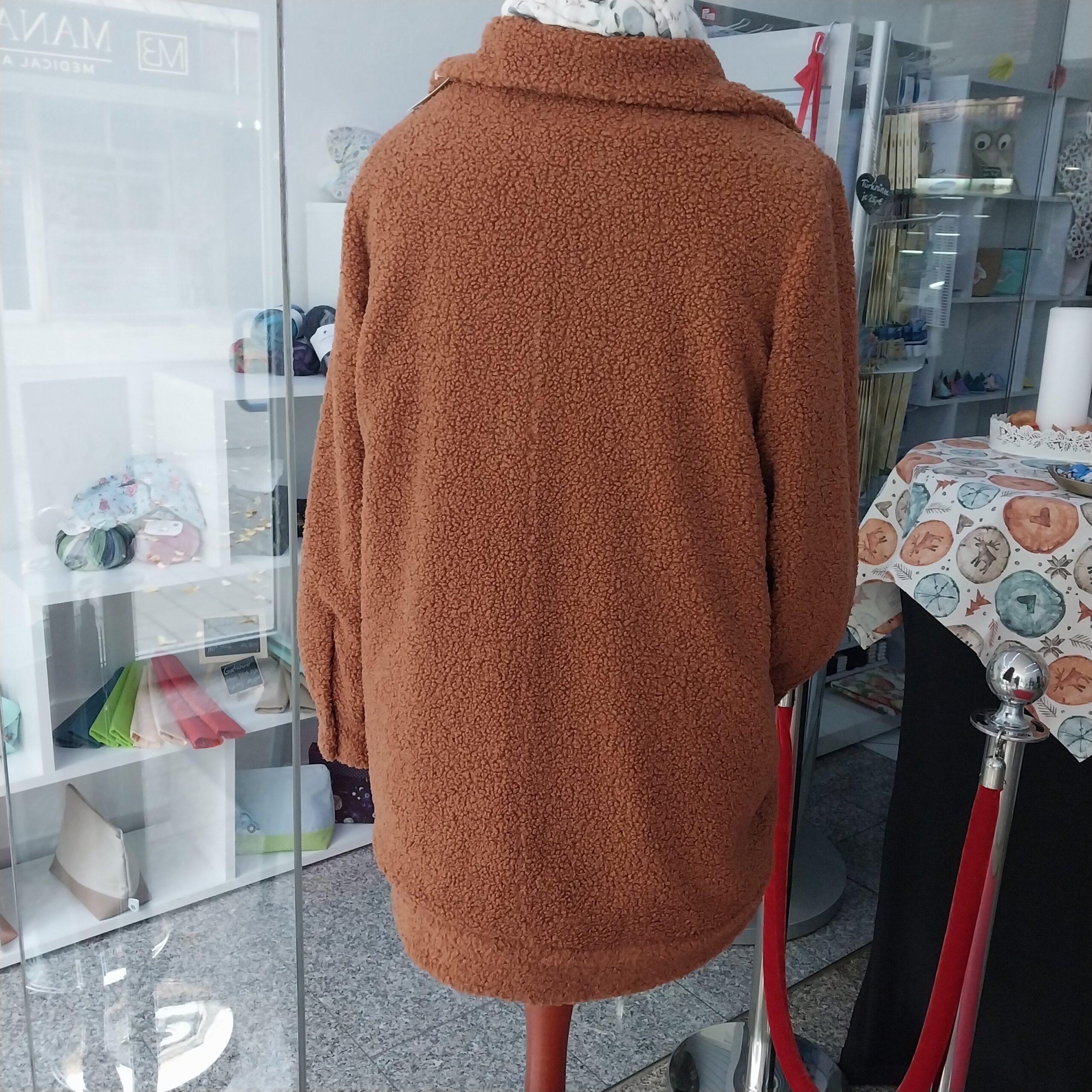 Teddy Kunstfelljacke Gr. 42- erhältlich bei MA Modeatelier